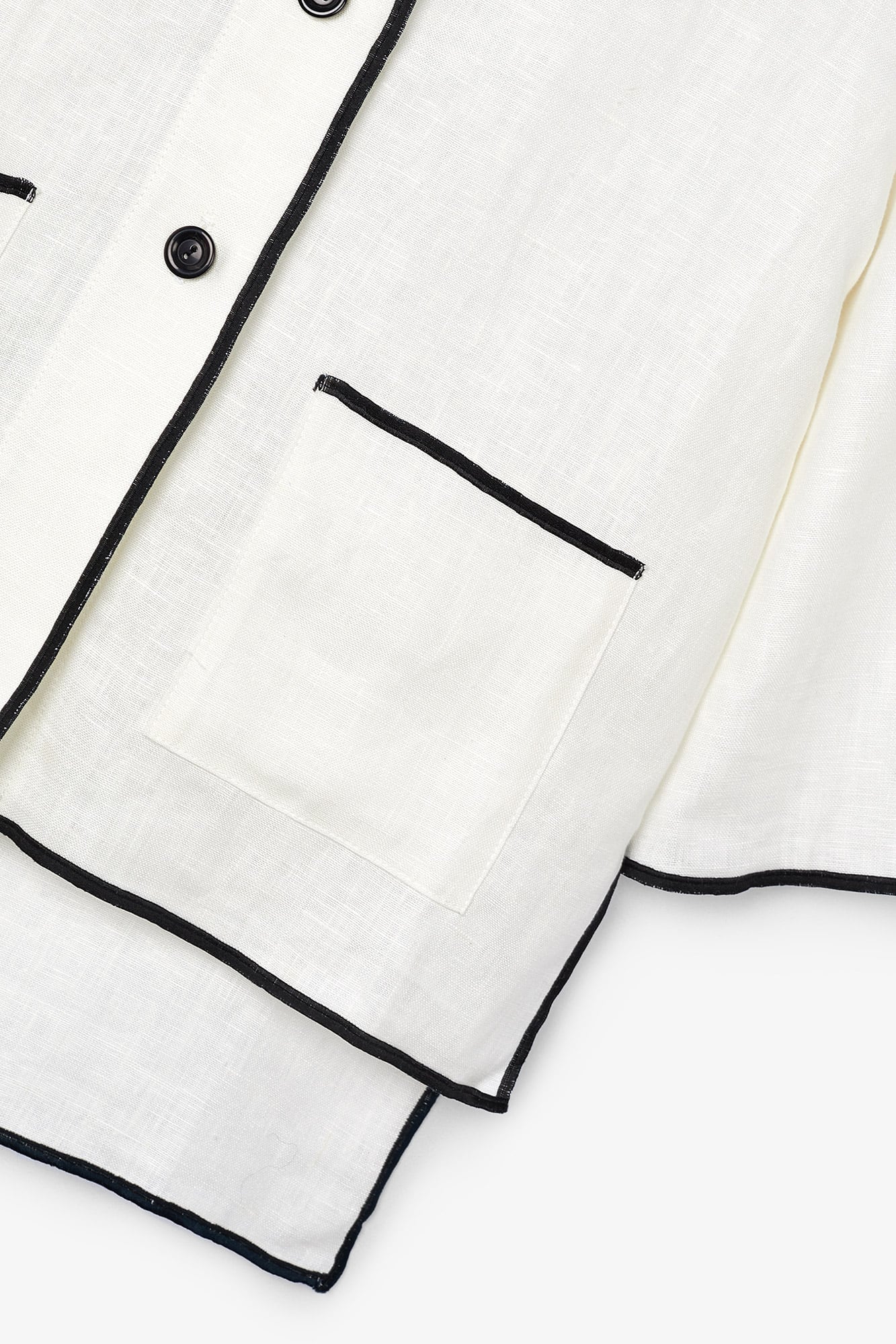TOTAL LOOK SCALLOPED WHITE THREAD