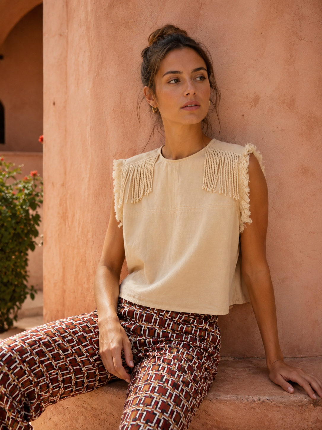 BEIGE FRINGED TOP