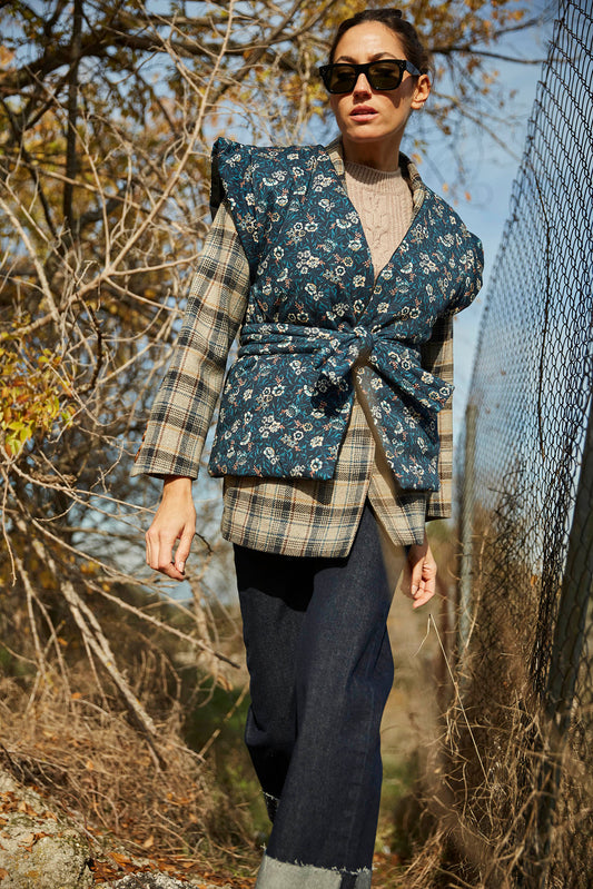 CHALECO ACOLCHADO FLORES AZUL