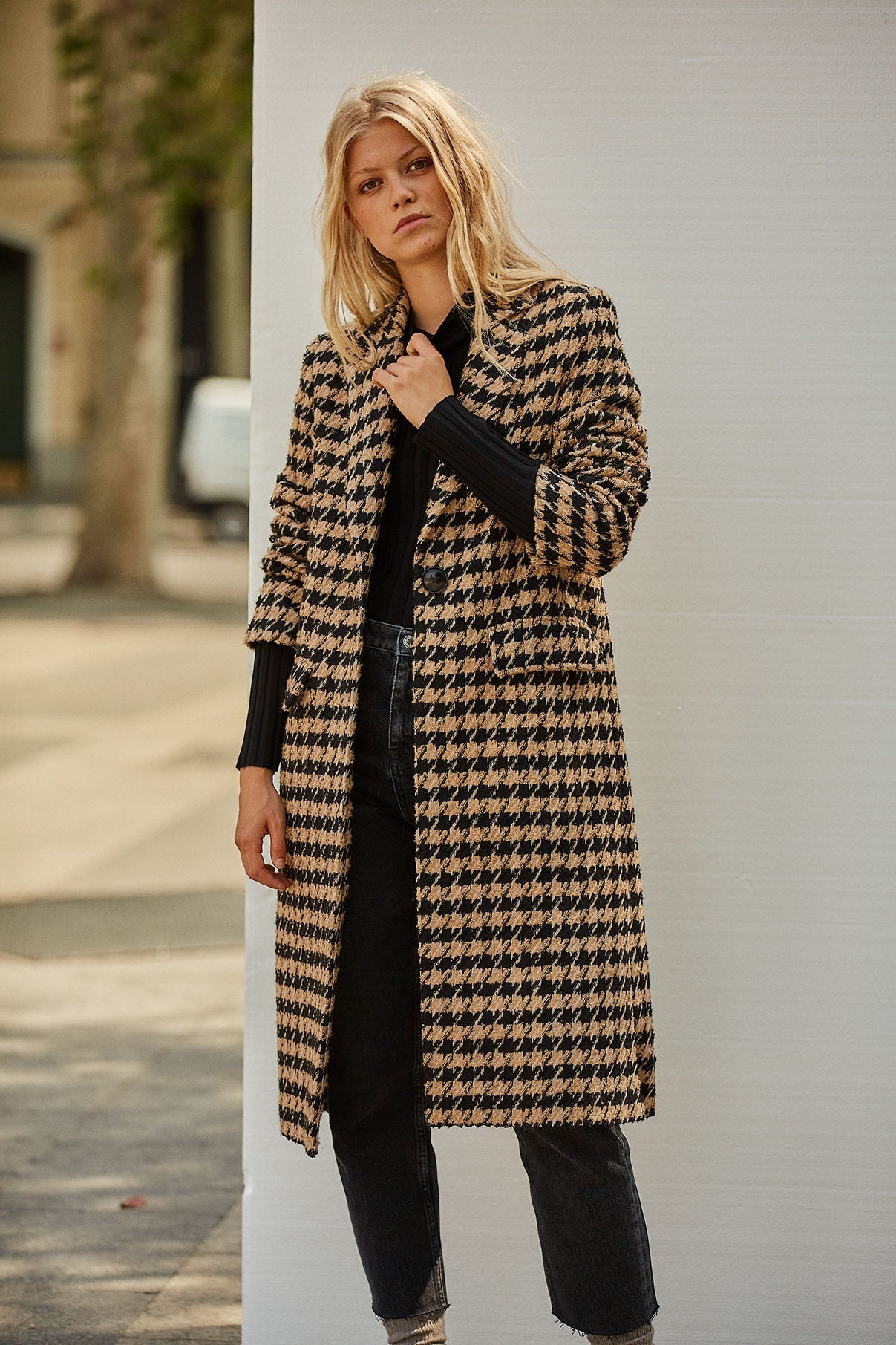 HOUNDSTOOTH COAT