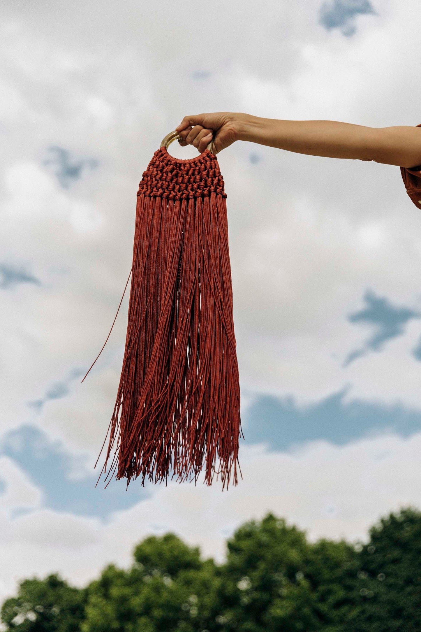 BOLSO FRINGES TEJA