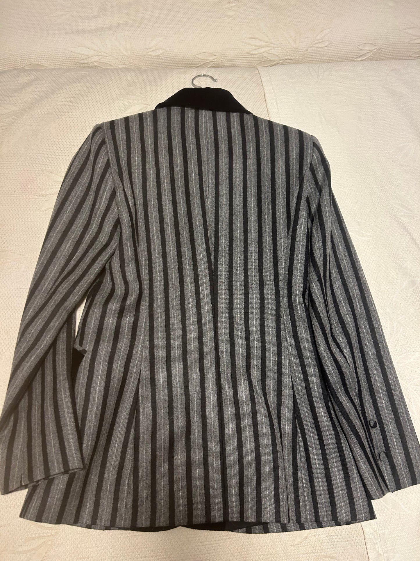 Blazer Ana raya gris