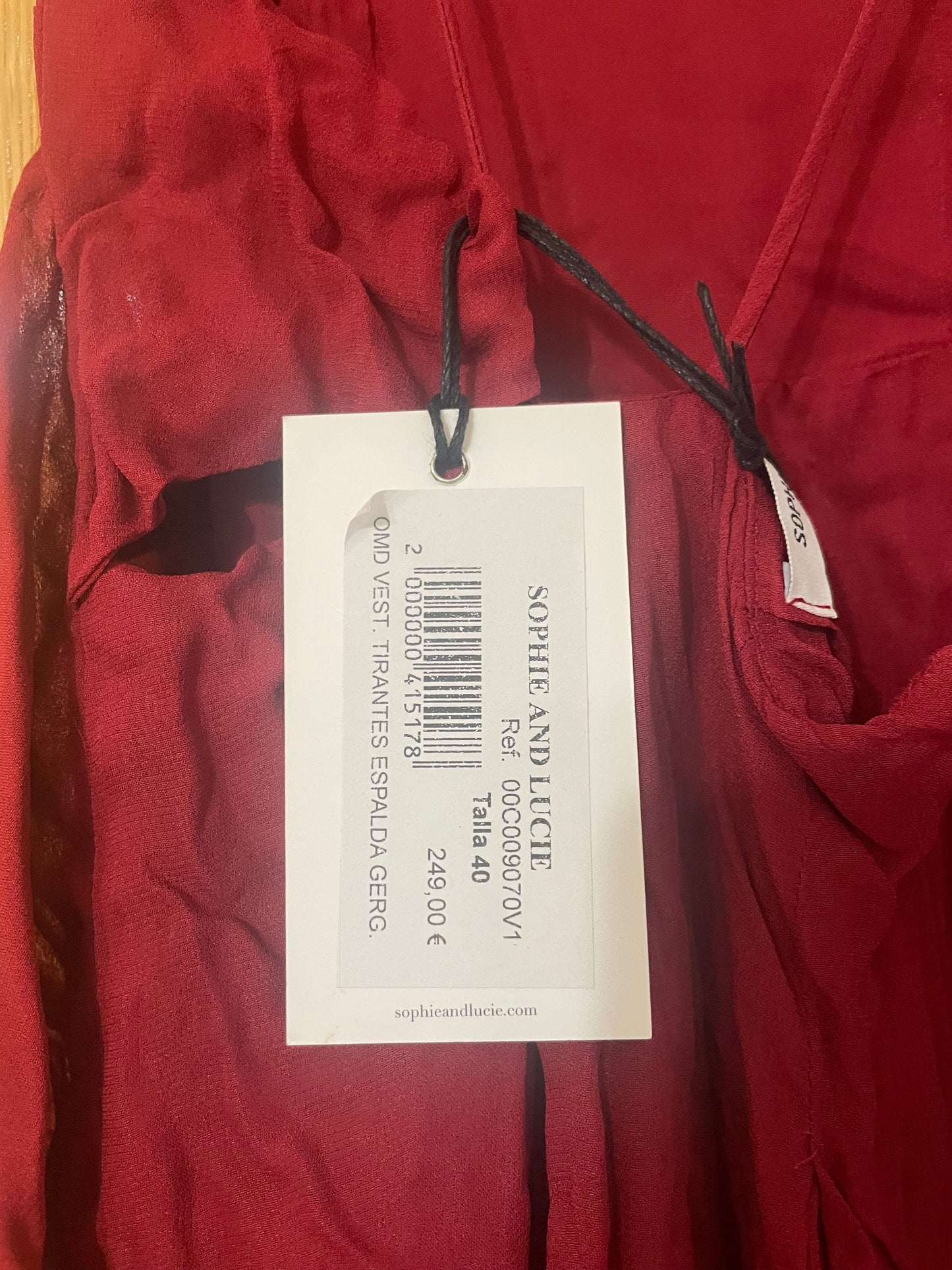 VESTIDO TIRANTES ESPALDA GEORGETE BURDEOS