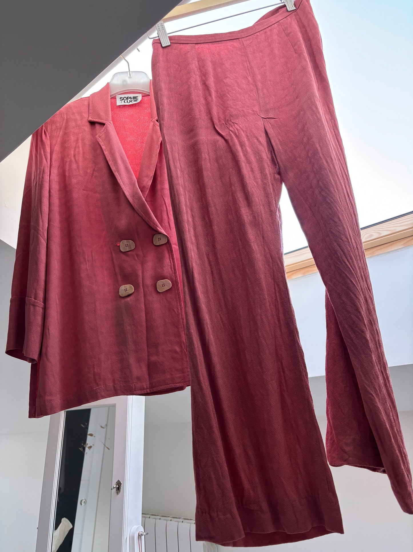 Total look icon pink