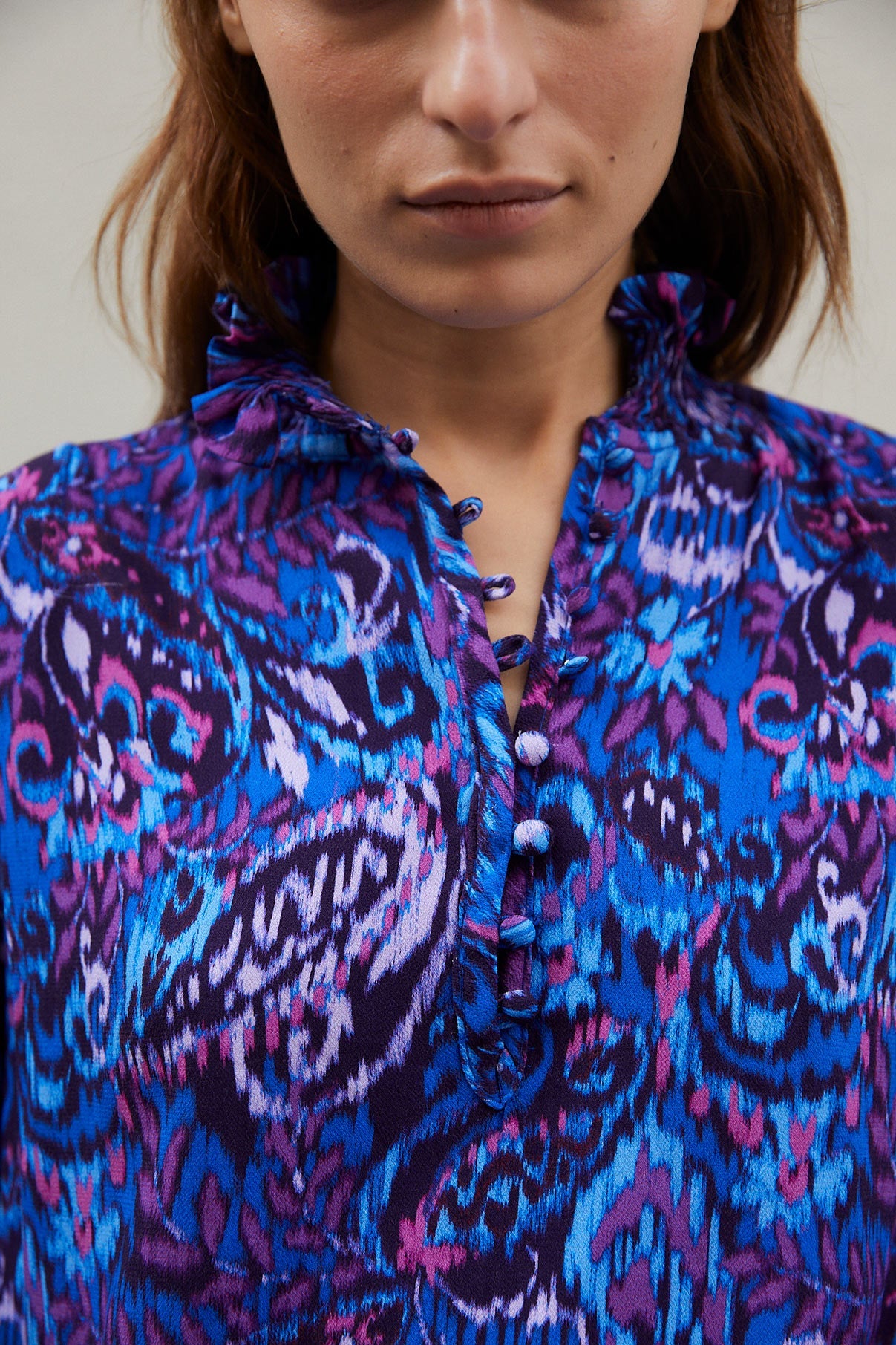 BLUSA CARMEN FLOR IKAT AZULON