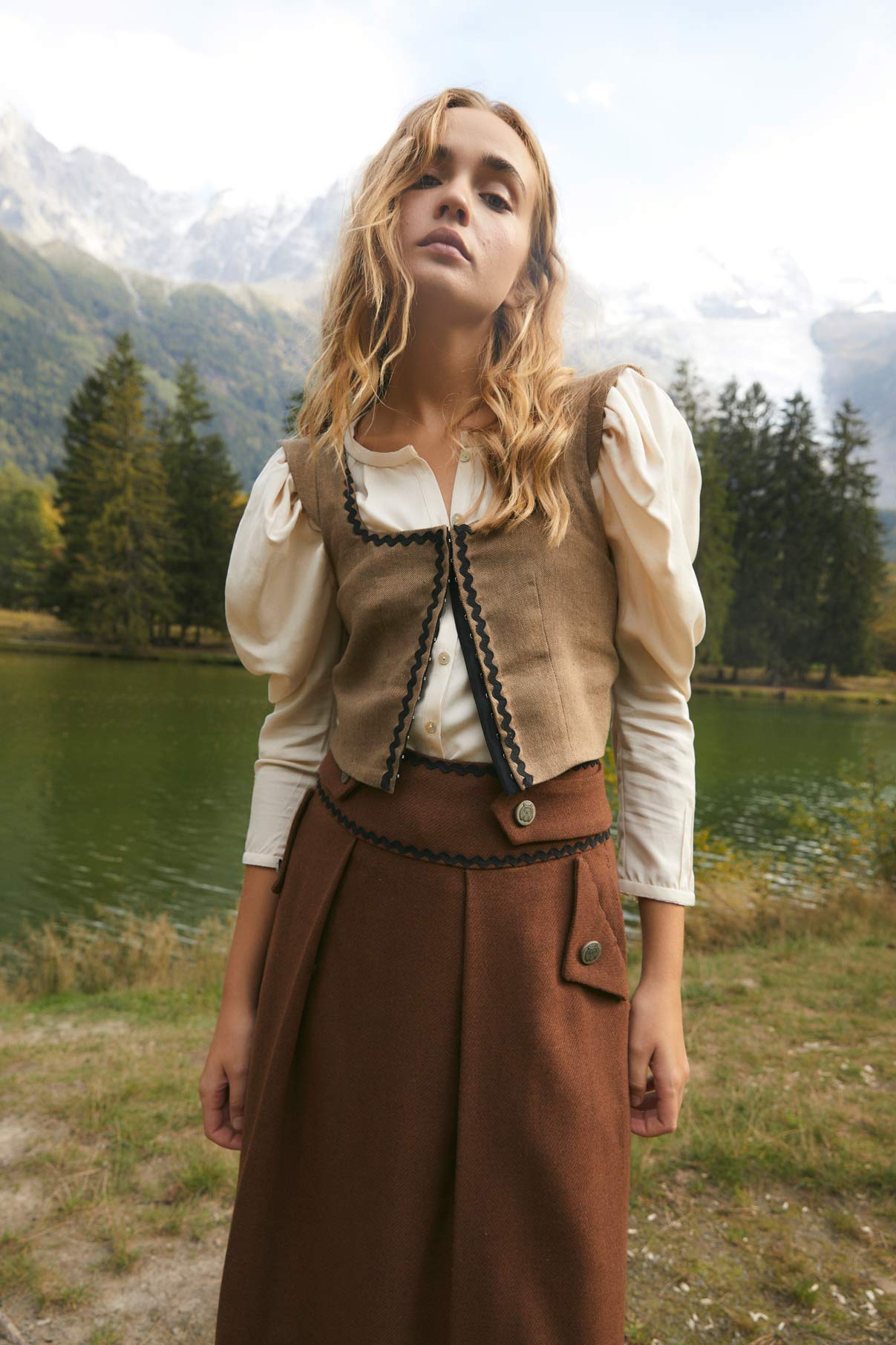 CORSET TIROL RÚSTICO BEIGE