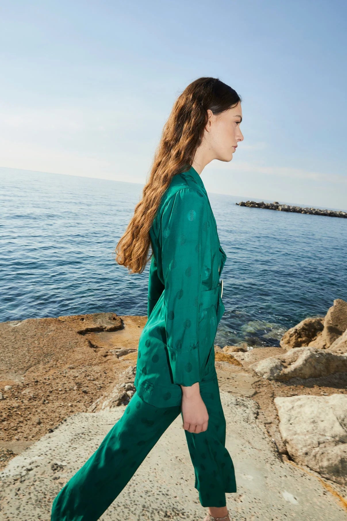 Green icon total look