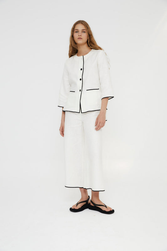 TOTAL LOOK SCALLOPED WHITE THREAD