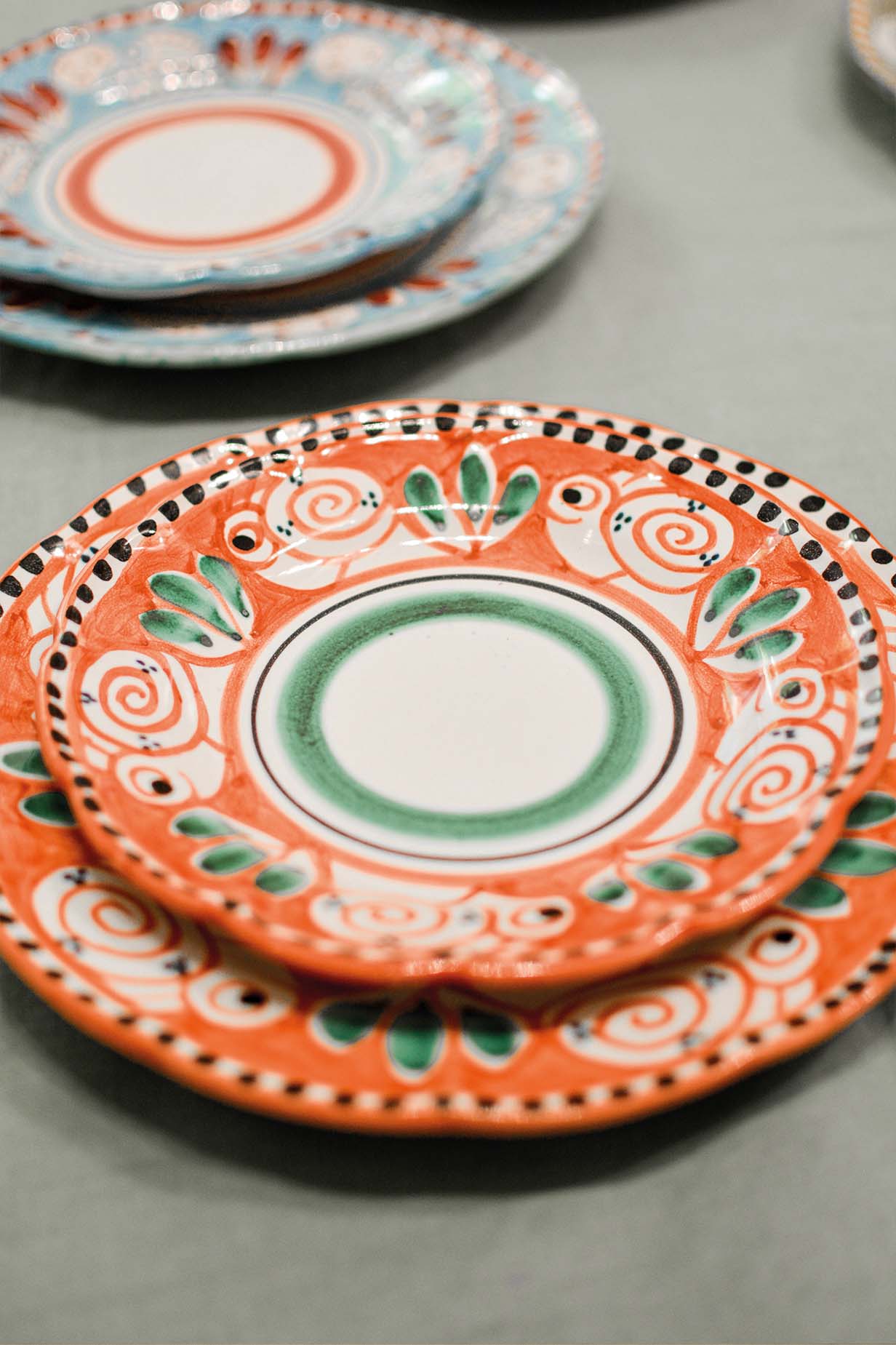 AMALFI MULTI DINNERWARE