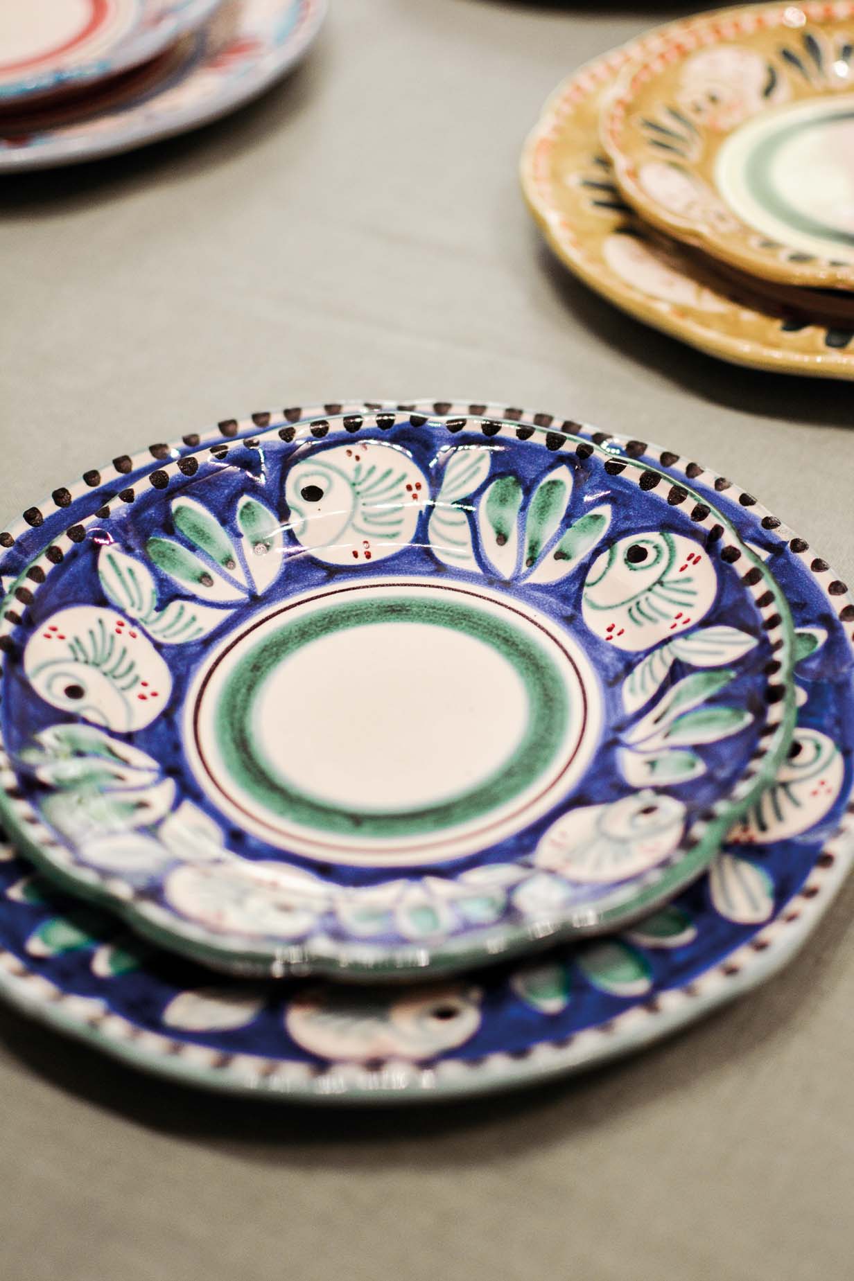 AMALFI WAVES DINNERWARE