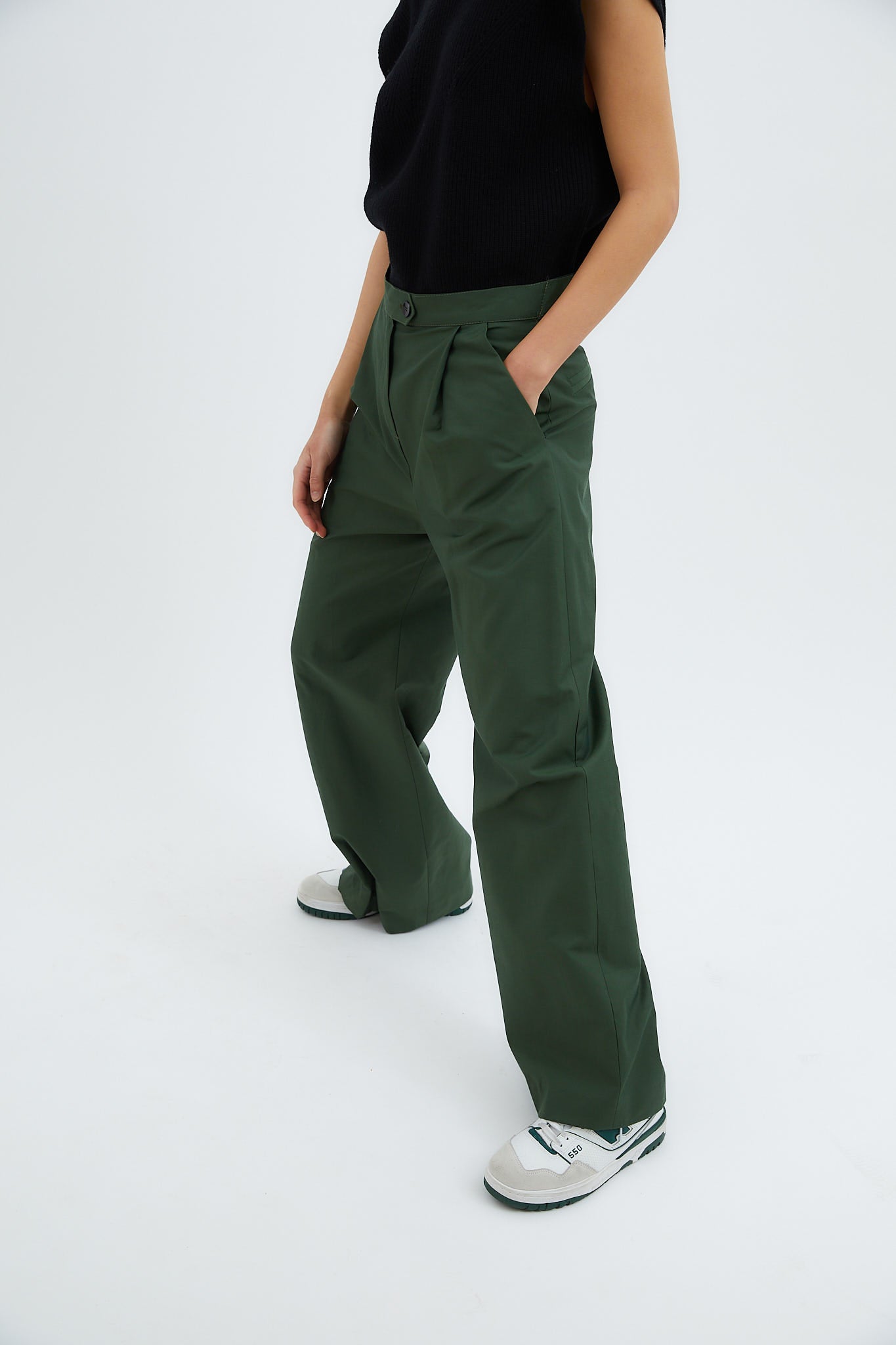 PANTALON WOODY GABARDINA VERDE