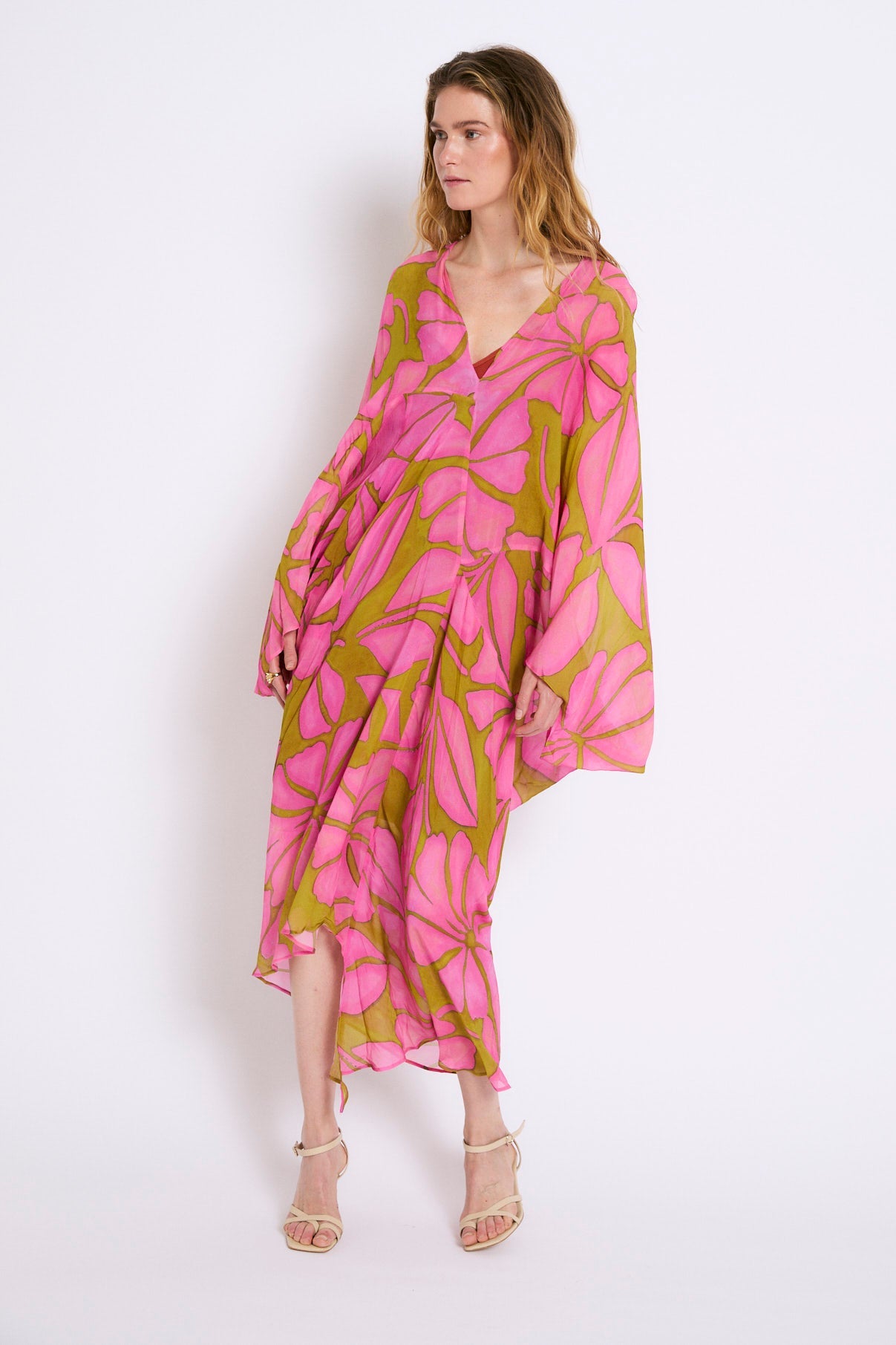 VERO FIJI STRAWBERRY DRESS
