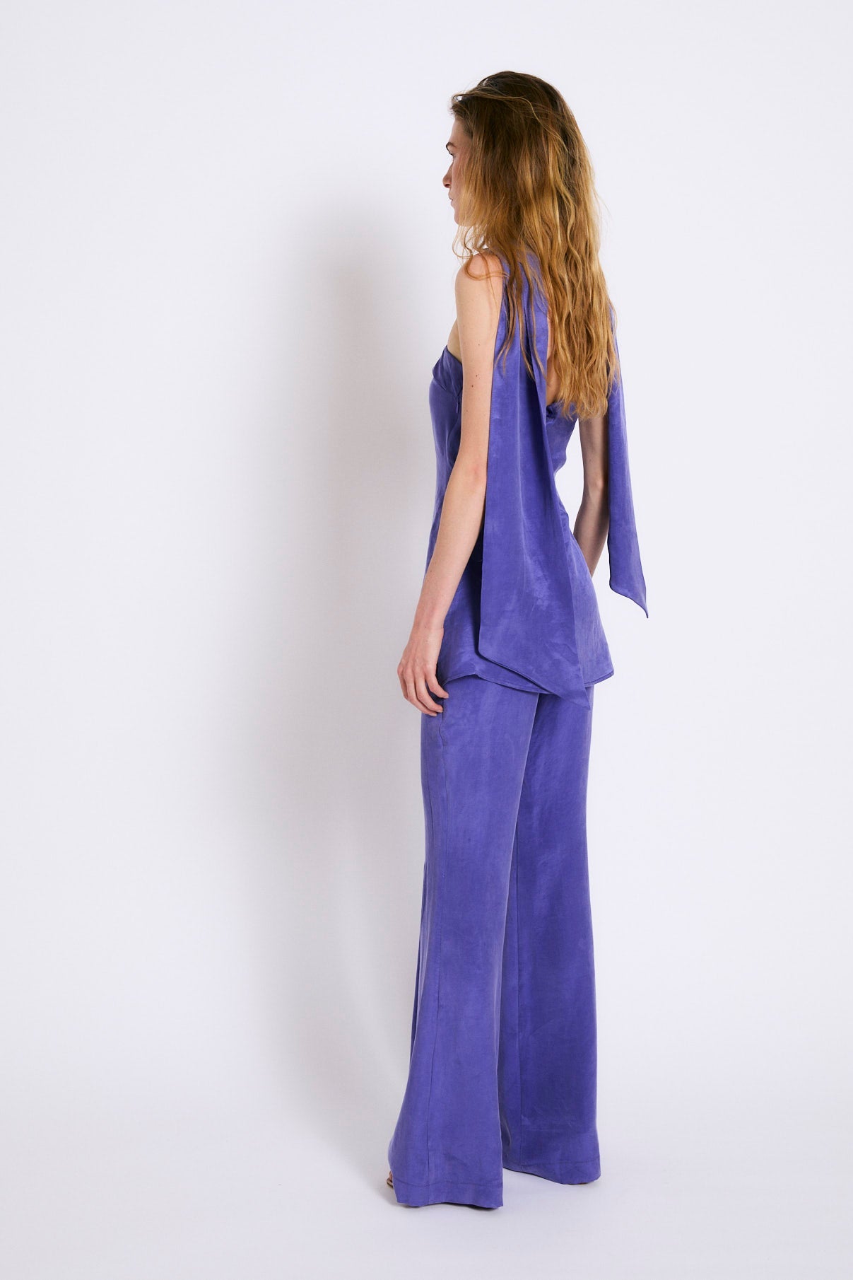 TOTAL LOOK CORINTIA CUPRO MORADO