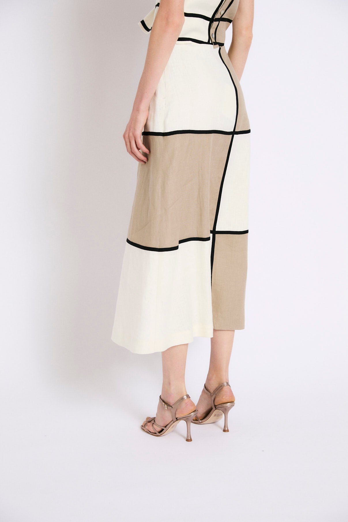 TOTAL LOOK DAMA LINO BEIGE