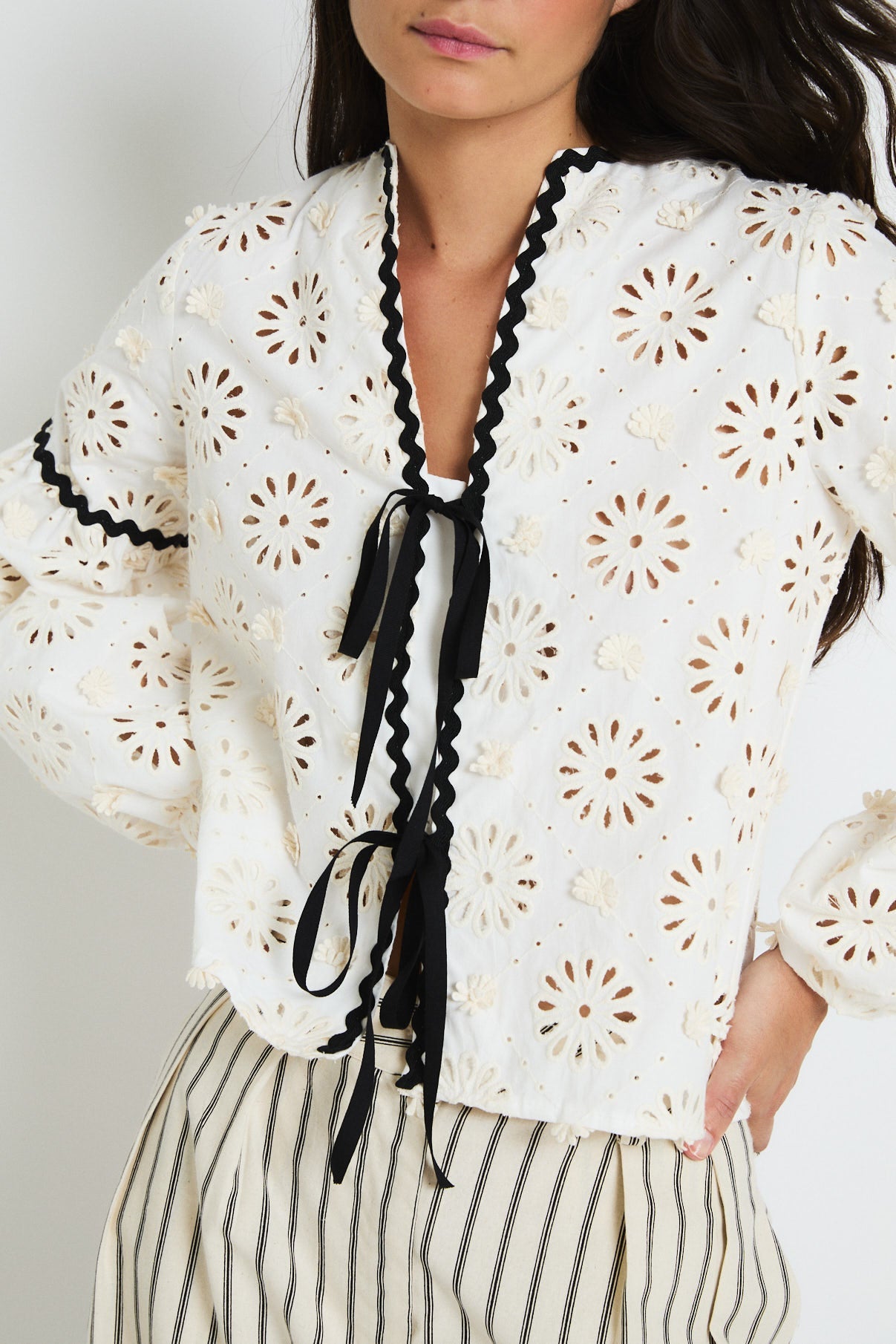CRISTINA BLOUSE DIE-CUT ECRU