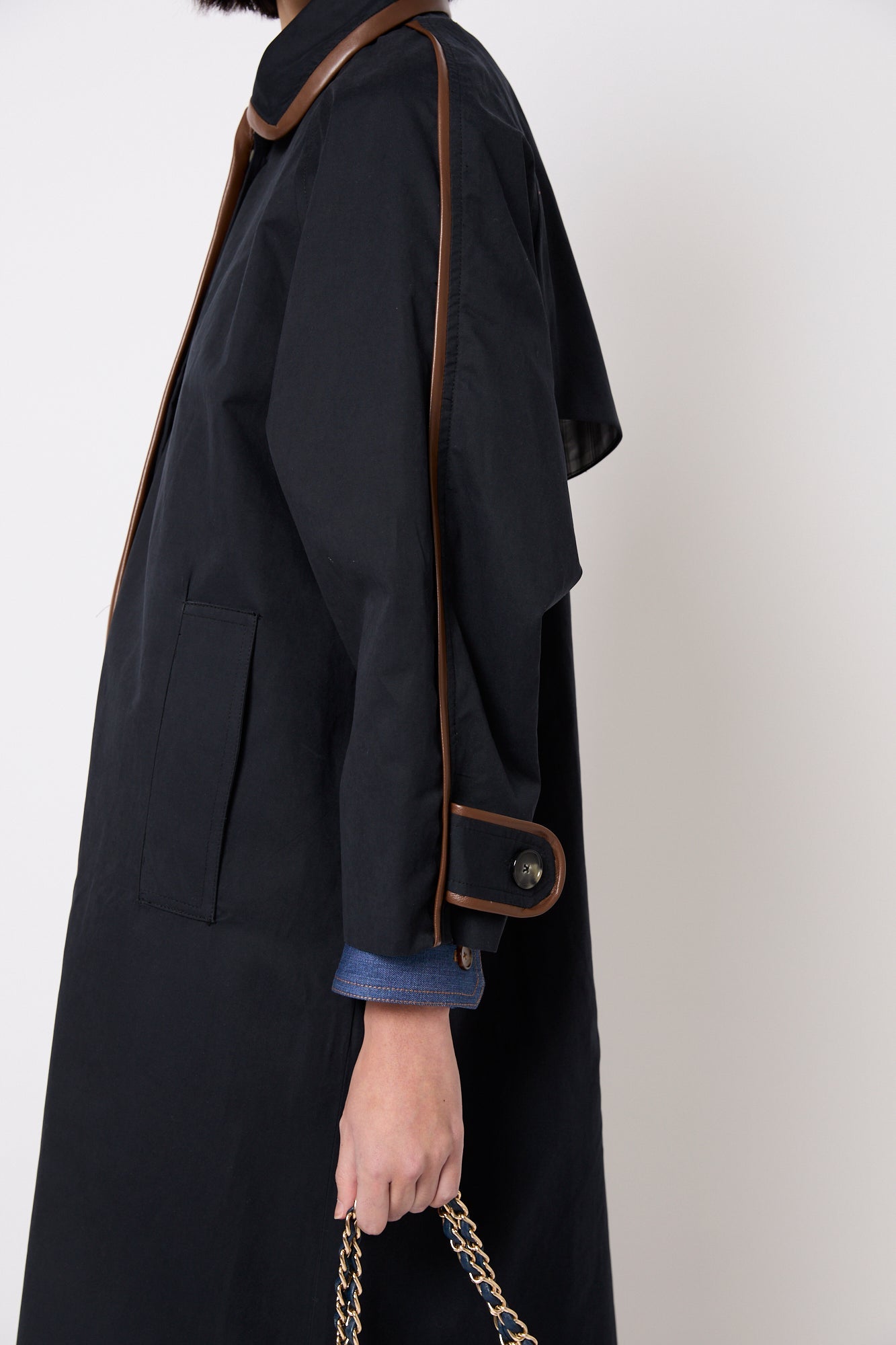 NAVY RAIN TRENCH COAT