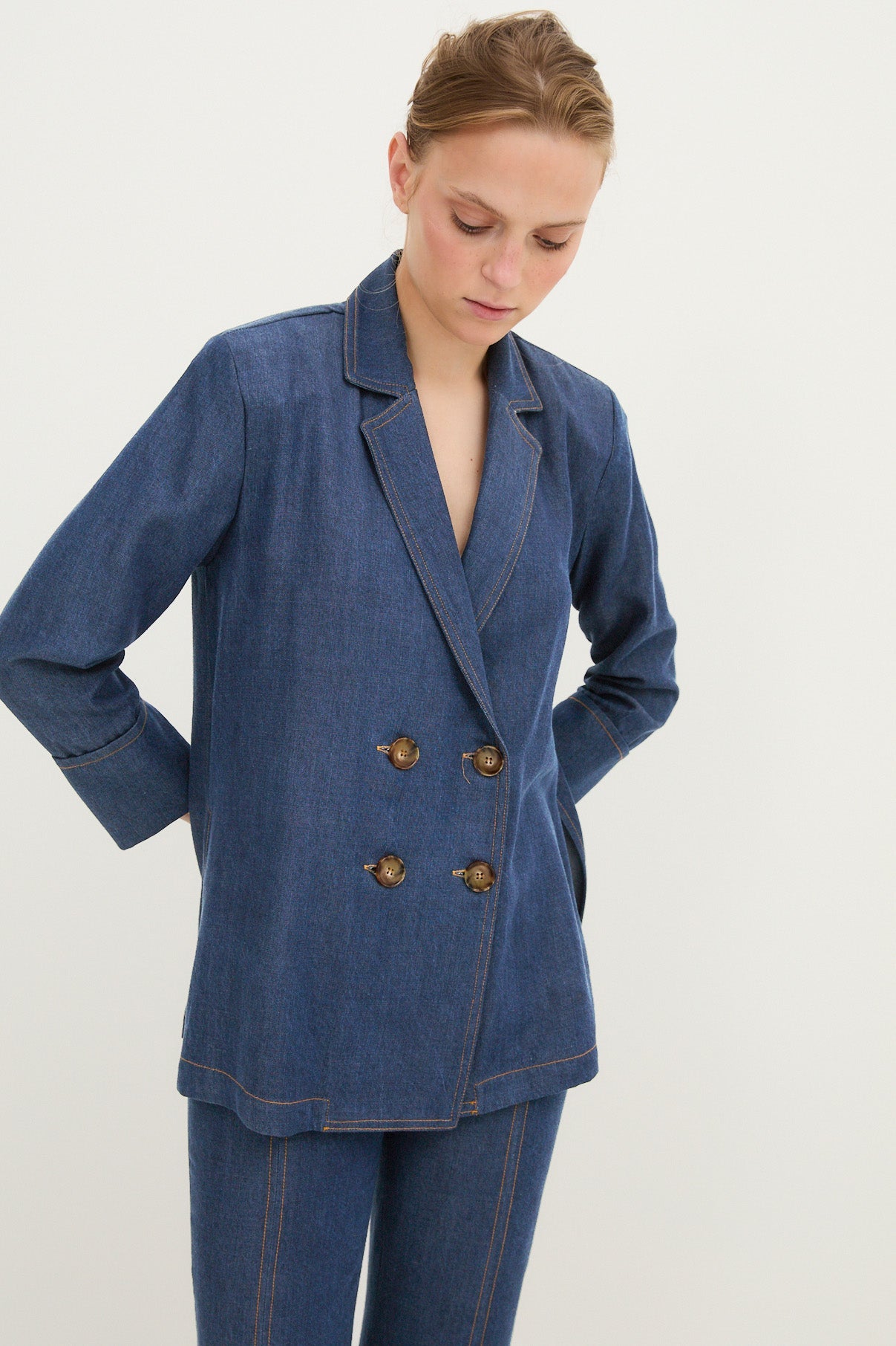 CHAQUETA ICON TENCEL AZUL