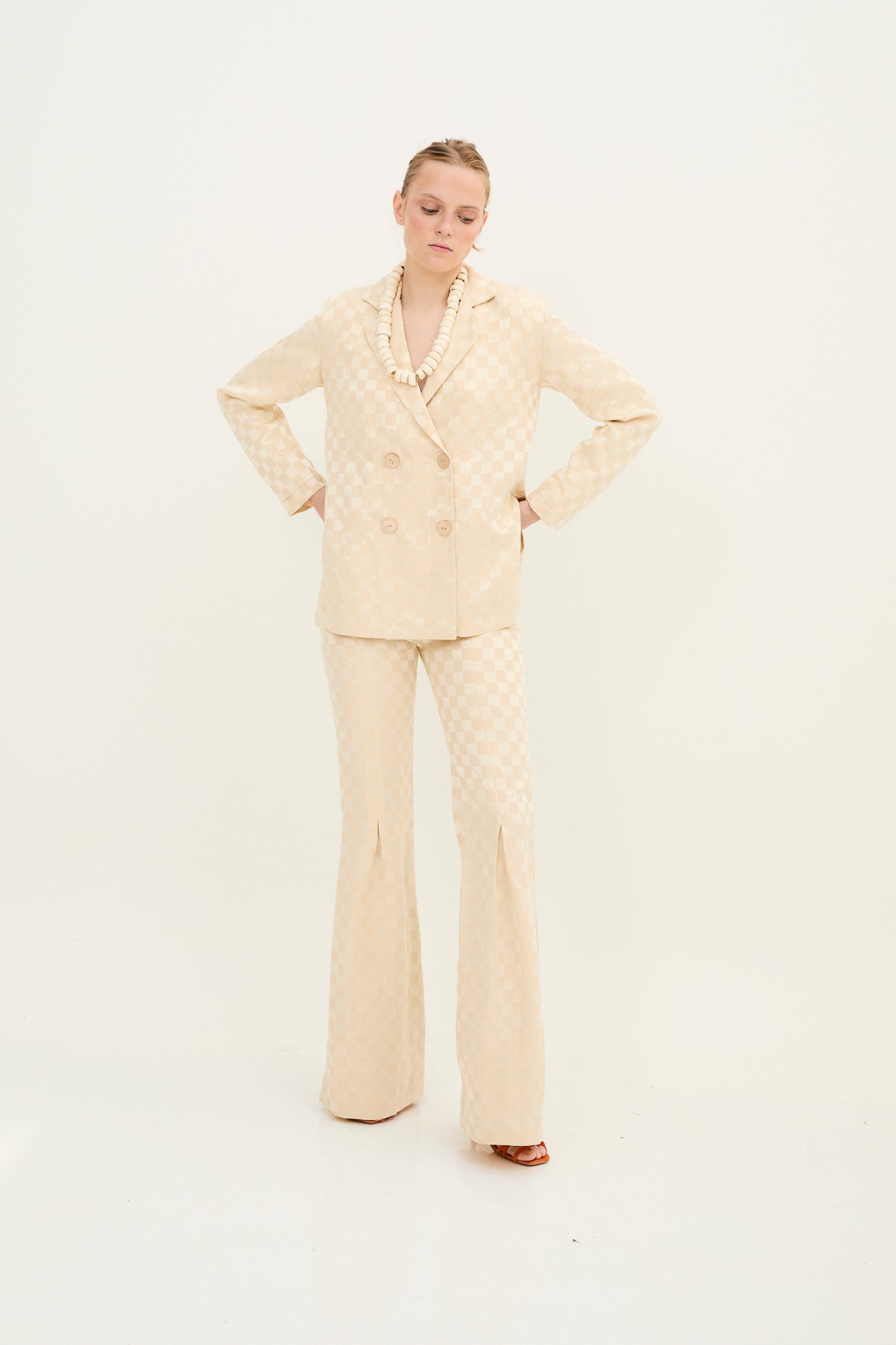 PANTALÓN PLIEGUE DAMA CREMA