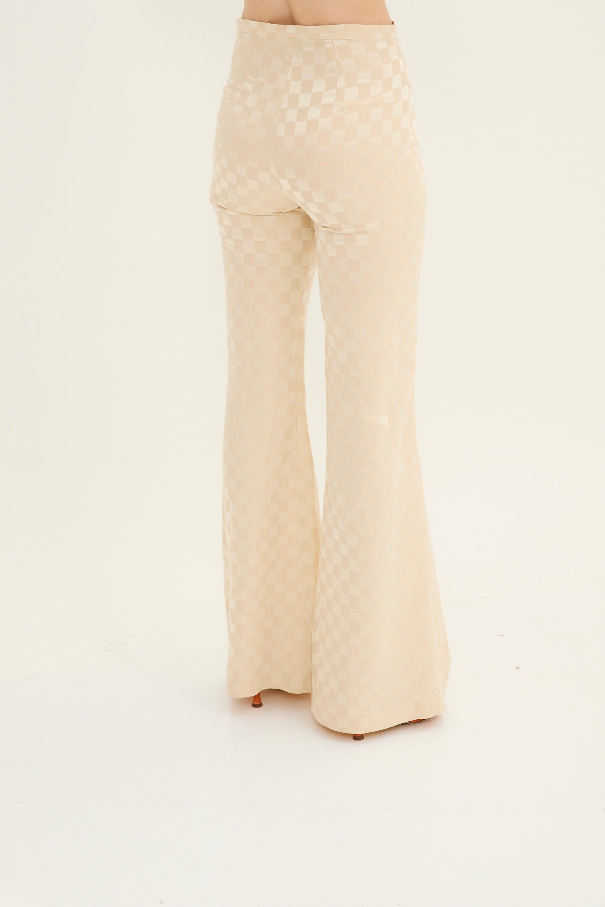 PANTALÓN PLIEGUE DAMA CREMA