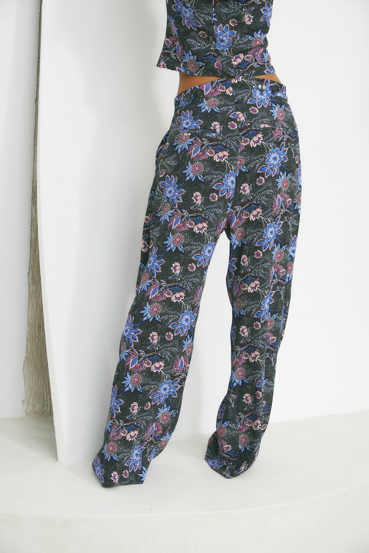 PANTALON WOODY FLOR CHINESCA