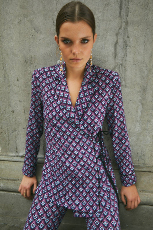 CHAQUETA CINTAS CELOSIA MORADO