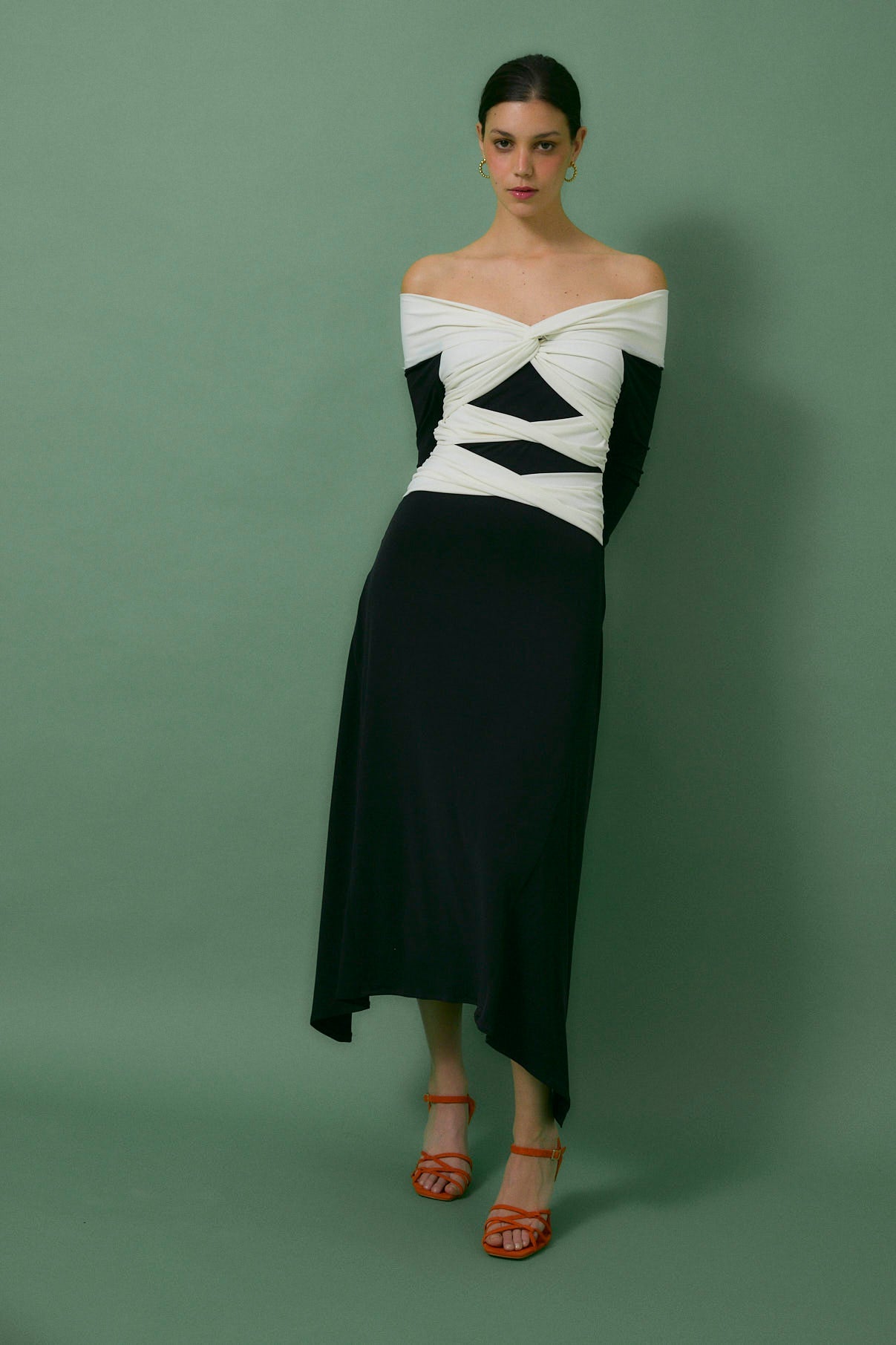 BLACK KNIT KNOTTED DRESS