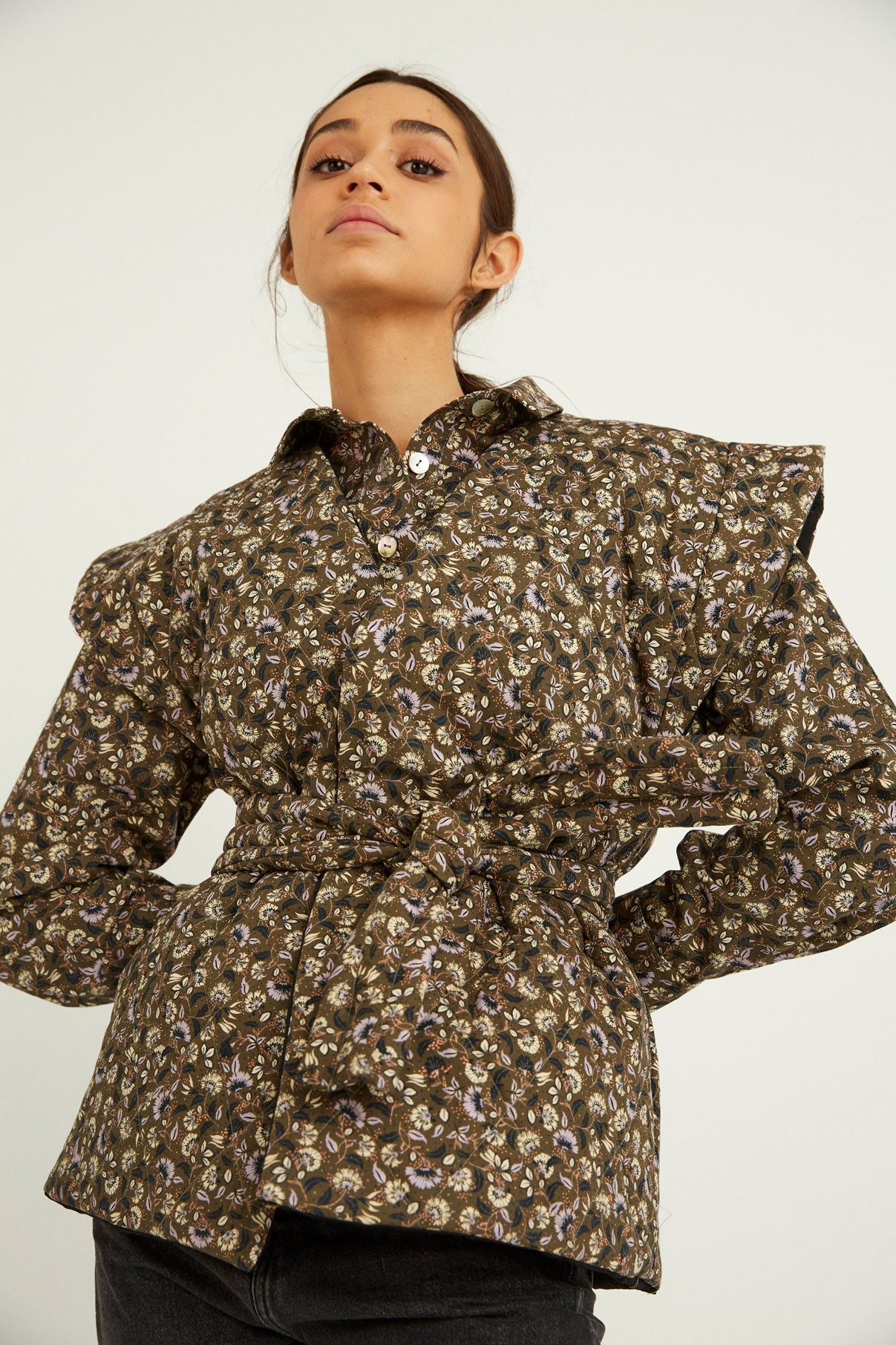 CAROL KHAKI FLORAL VEST