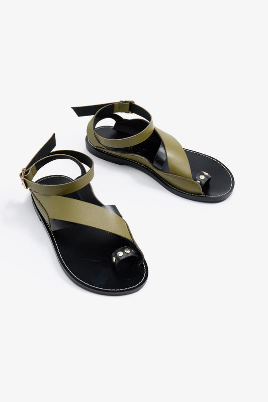 SANDALIA TACHAS PIEL BICOLOR