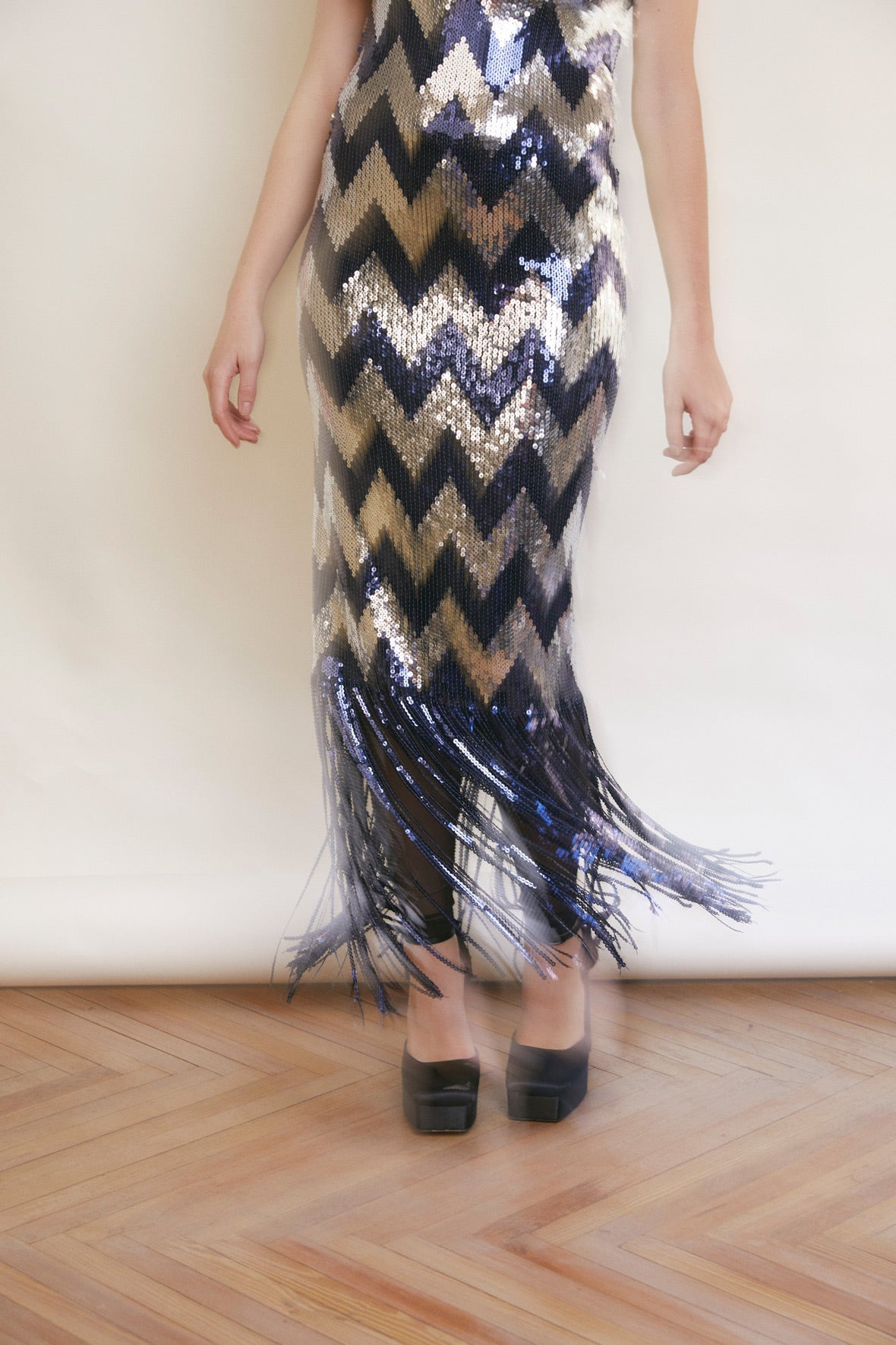 VESTIDO FLECOS LENTEJUELAS ZIGZAG