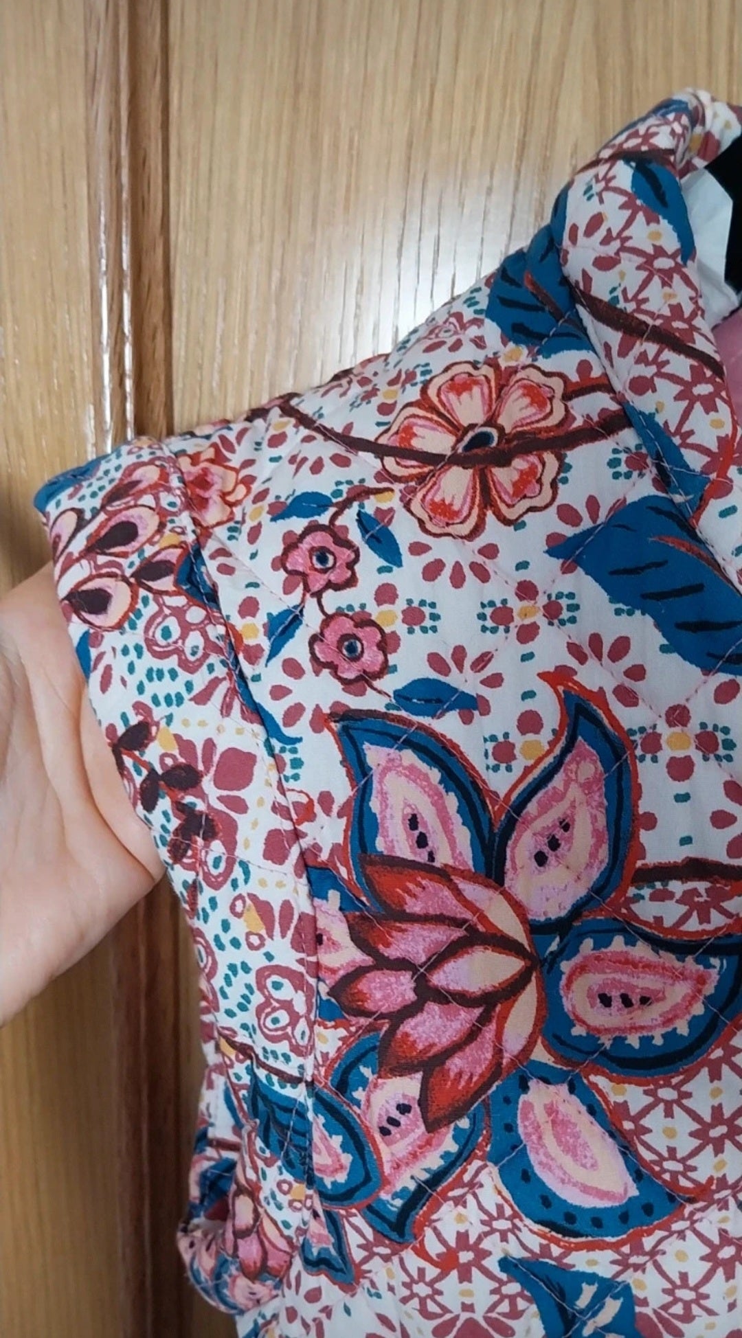 CHALECO JULIETA PATCH GUINDA