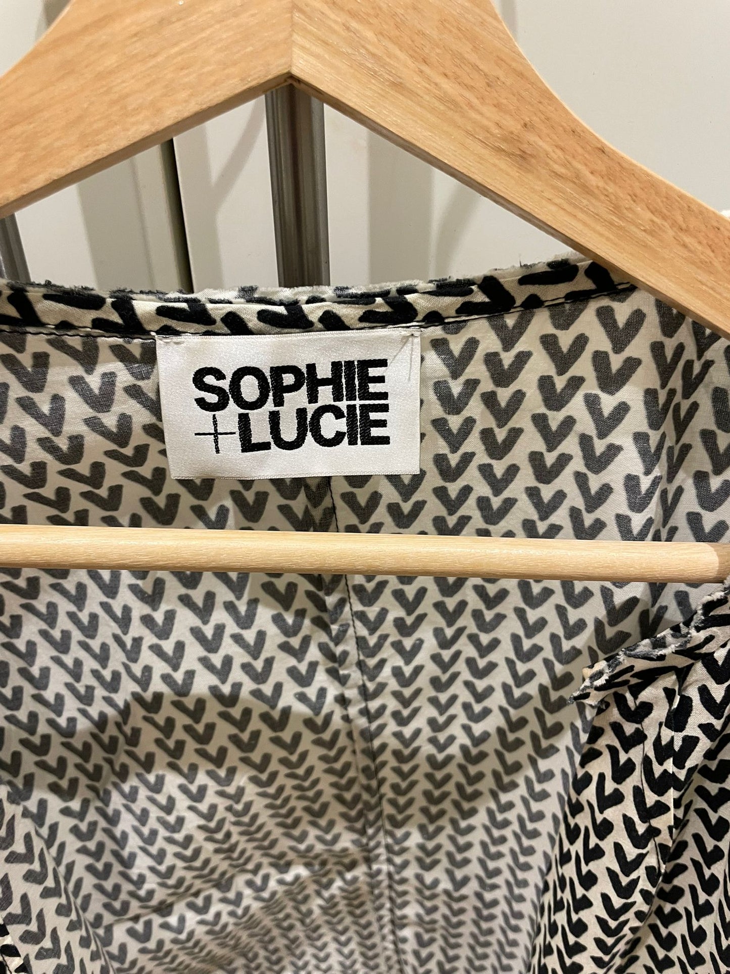 Puffed Sleeve Heart Print Shirt