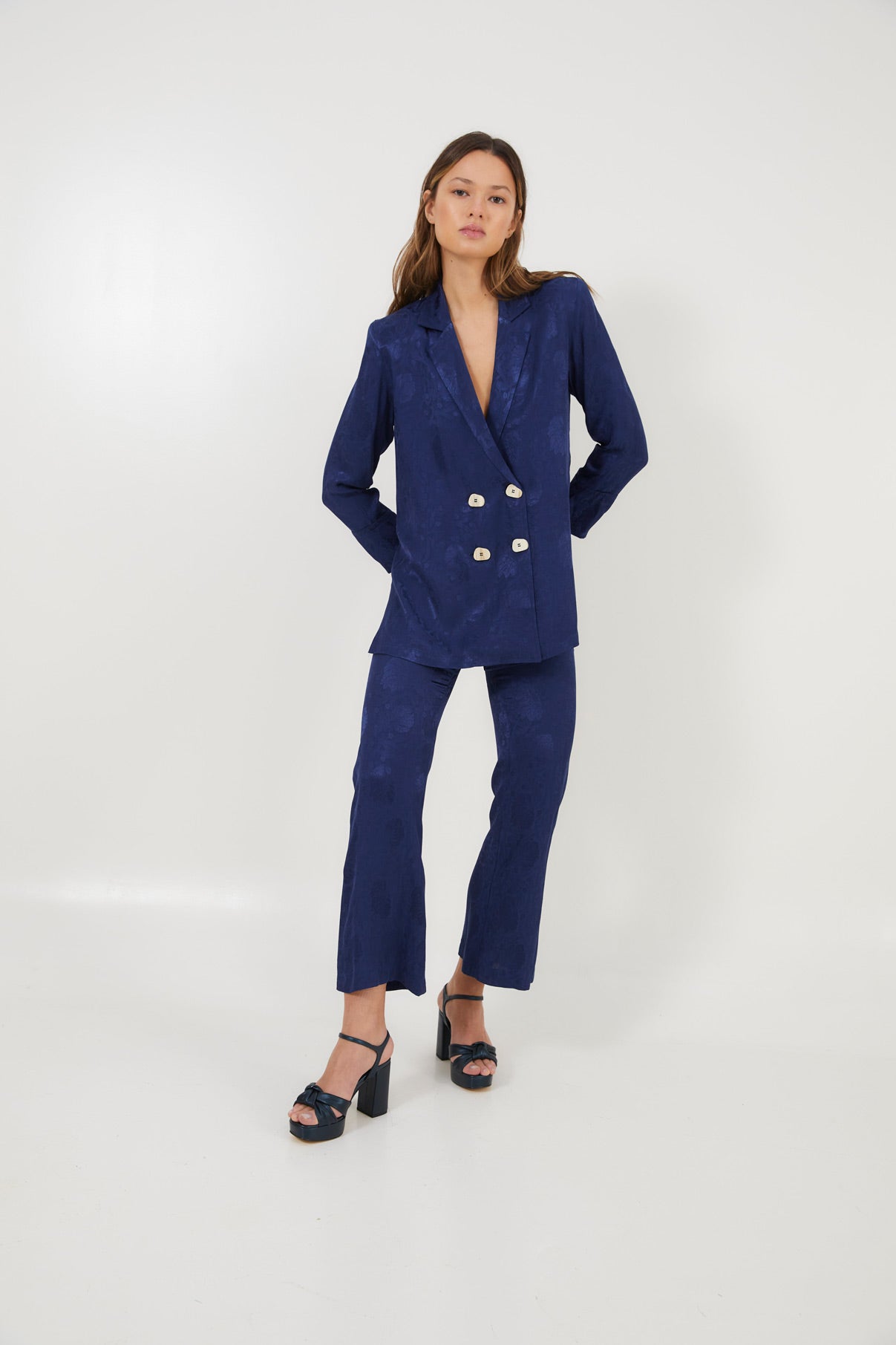 TOTAL LOOK RETRO NAVY BUTTONS