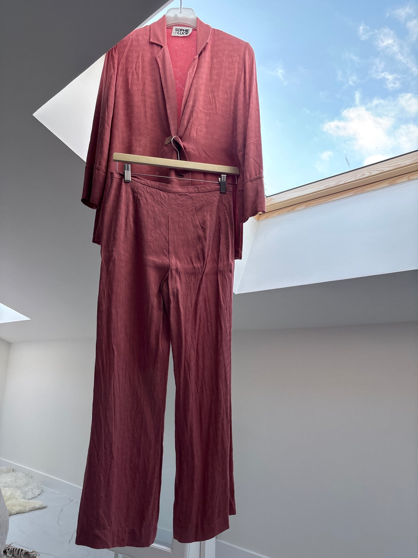 Total look icon pink